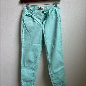 Aritzia TNA Mint Green Women's cropped jeans